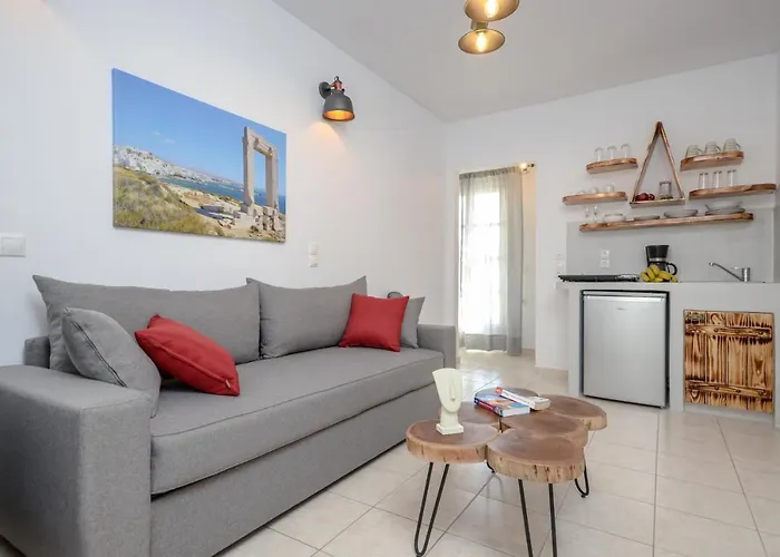 Irene 2 Aparthotel 4*